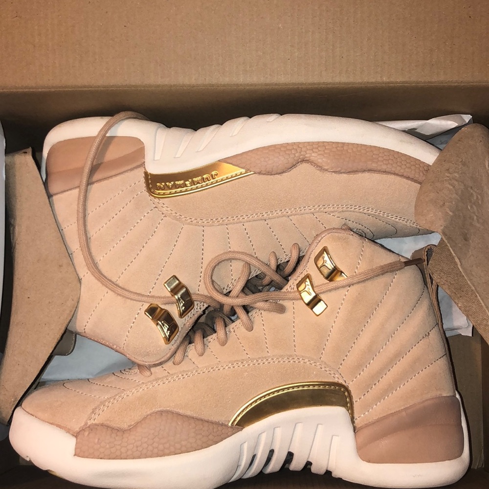 wmns air jordan 12 retro